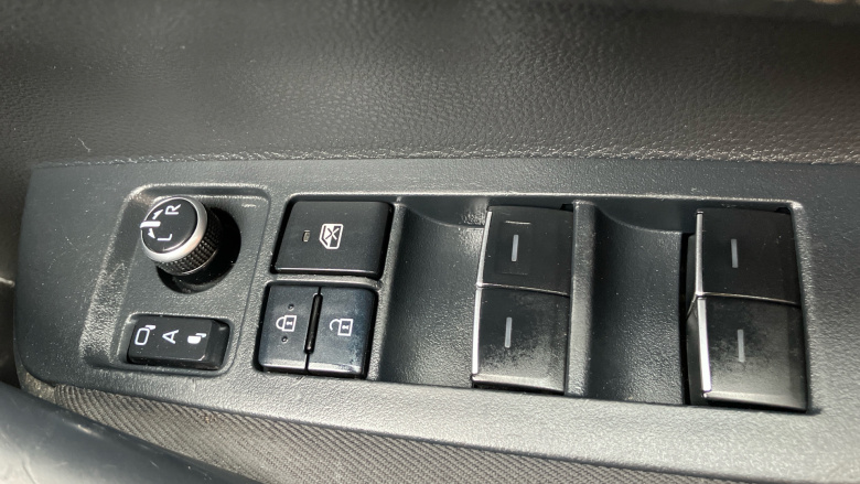 Toyota Corolla 2.0 VVT-i Hybrid Design 5dr CVT Hybrid Estate